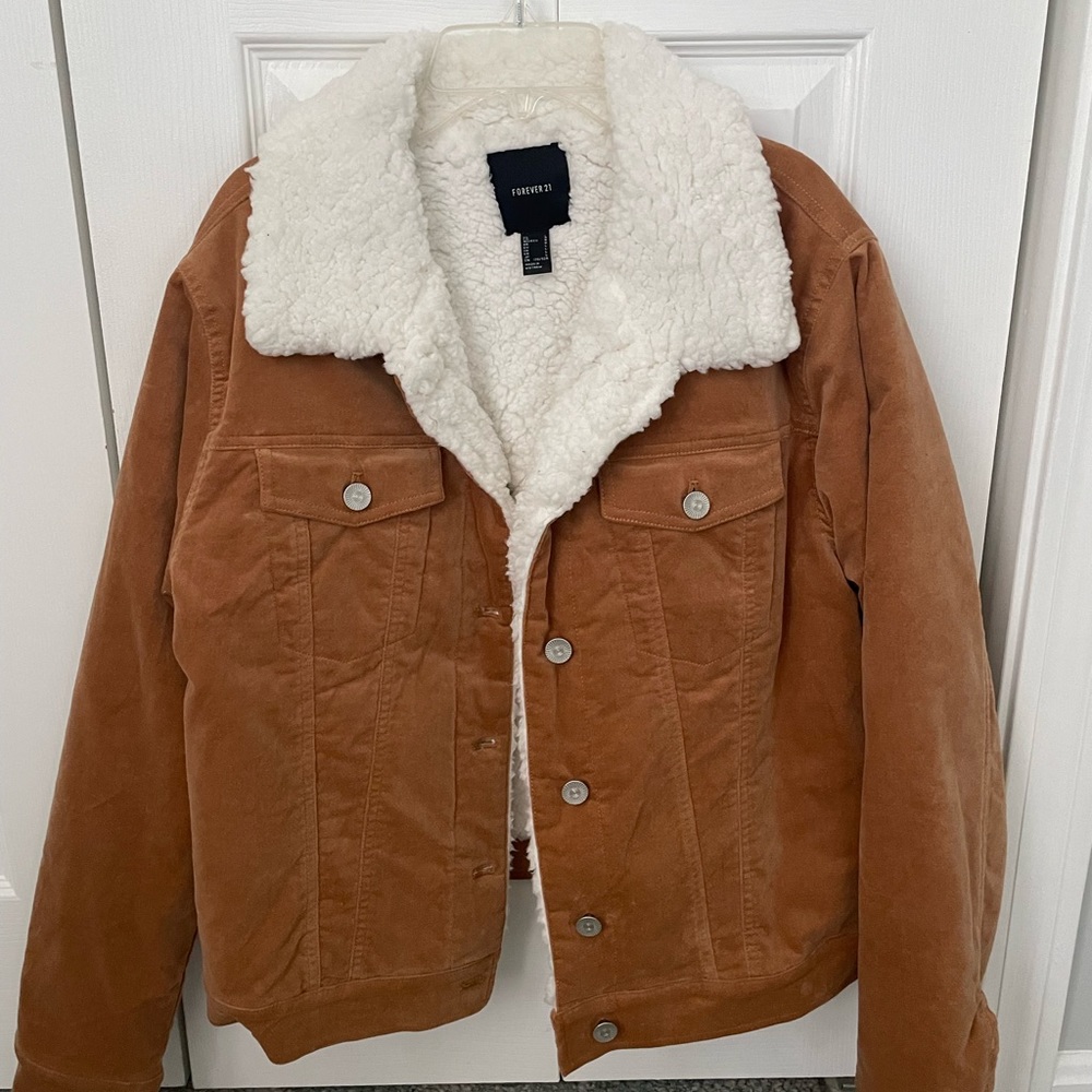 FOREVER 21 Brown suede jean jacket with Sherpa lining, SIZE: L